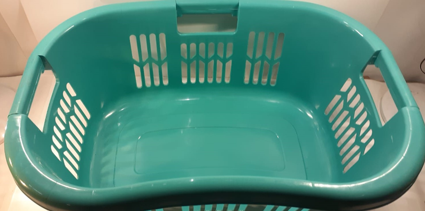 Rubbermaid Hip Hugger Laundry Basket, Standard, Green, 1.86 cu ft eBay